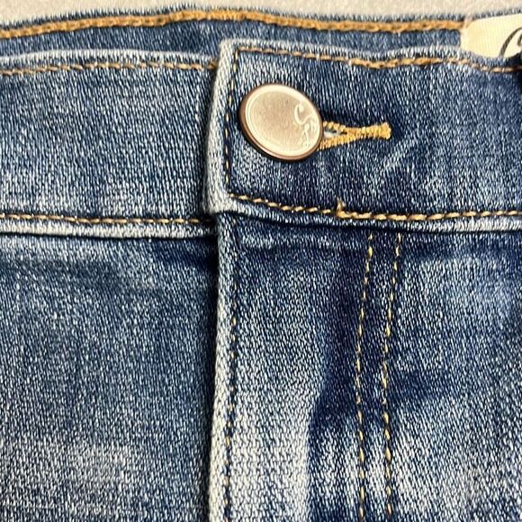 Cosmic Blue Love 28" Cutoff Denim Shorts Blue Pockets Stretch Distressed NWT - Picture 6 of 13